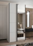 Kleiderschrank / Schiebetürenschrank | Farbe: Weiß | Soft-Close | Spiegel | 2 Schiebetüren | 245,5 x 110 x 64 cm | 6 Fächer | 2 Kleiderstangen