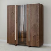 Vitrine | Farbe: Tabacco | Massivholz | Eichenholz geölt | Travertin Stein | inkl. LED-Beleuchtung | Rückwand: HDF | 120 x 41 x 140 cm