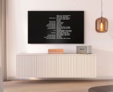 Hängender TV-Unterschrank | Kaschmir | 4 Drehtüren | 4 Fächer | 140 x 40 x 40 cm | Push-to-open Funktion | TV-Möbel | Lamellen Design | für Wohnzimmer