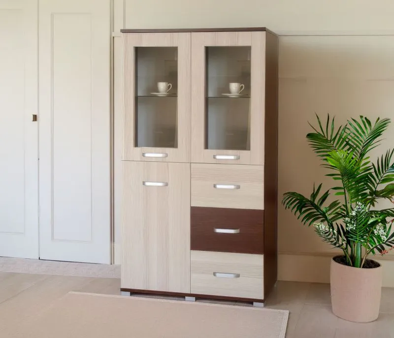 Vitrine Cikupa 25, Farbe: Nuss / Ulme - Abmessungen: 160 x 90 x 40 cm (H x B x T)