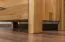 90 cm breiter Kleiderschrank mit 2 Türen, 4 Fächern und 2 Schubladen aus Massiv-Holz | Farbe: Natur | Tiefe: 40 cm Abbildung