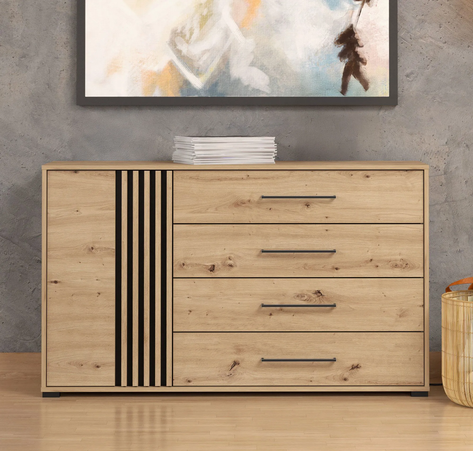 Kommode / Sideboard mit einer Tür Indika 17, Farbe: Eiche Artisan / Schwarz, vier Schubladen, ABS-Kantenschutz, zwei Fächer, Maße: 82 x 138 x 40 cm
