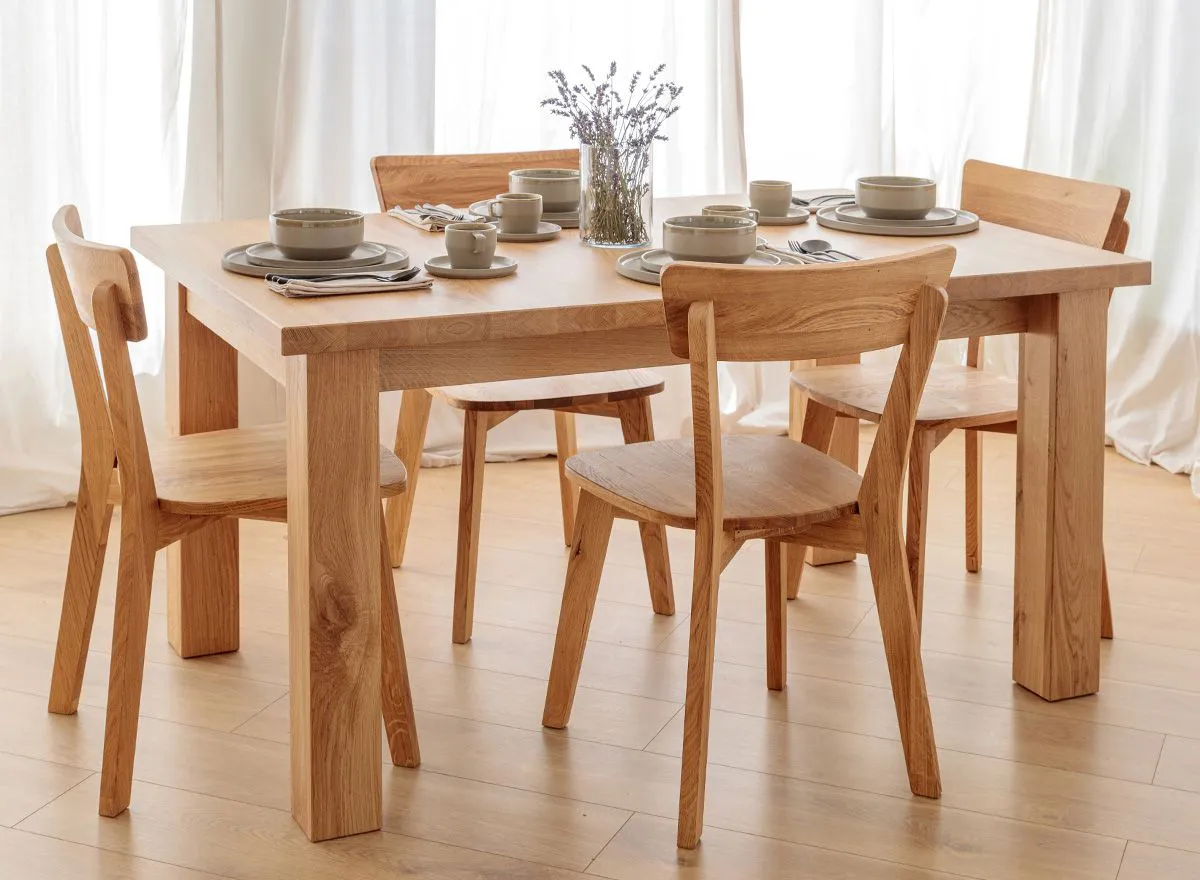Stabiler Tisch aus massiven Eichenholz Colmont 03, vier Standbeine, ausziehbar bis 250 cm, Maße: 75 x 160 x 90 cm, geölte Oberfläche, Tischplatte 4 cm dick