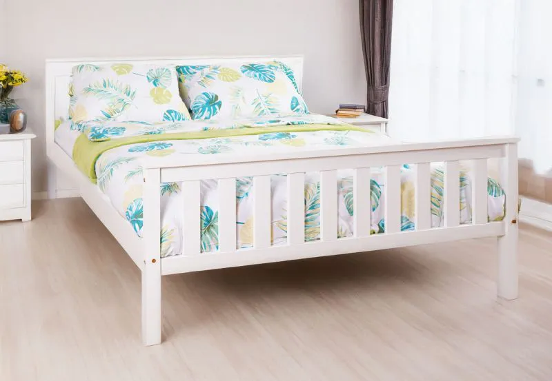 Doppelbett / Gästebett Kiefer Vollholz massiv weiß lackiert A28, inkl. Lattenrost - Abmessung 160 x 200 cm 